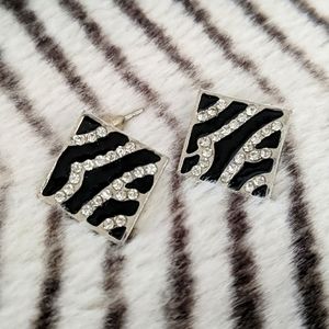 3/20$ Zebra / Animals Print Earrings